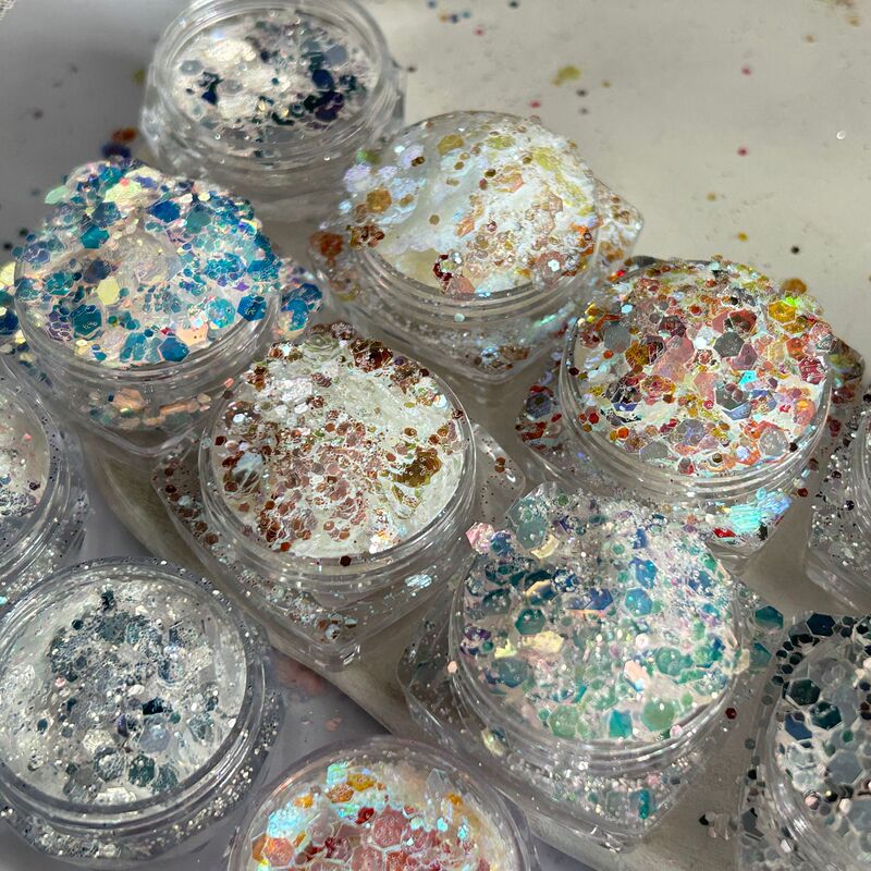 Original Film Ultra-Thin Flash Colorful Large Sequins Ultra-Shiny Fine Powder DIY Toys Glue Material Accessories Nail Art Jewelry Original Film Ultra-Thin Flash Colorful Large Sequins Ultra-Shiny Fine Powder DIY Toys Glue Material Accessories Nail Art Jewelry