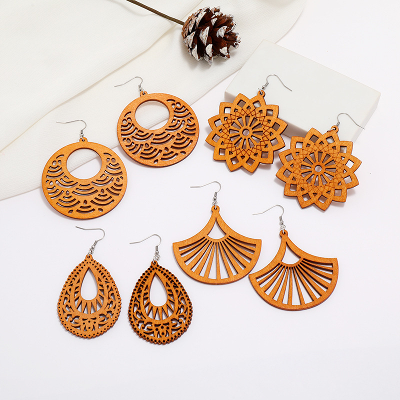 New Wooden Earrings Fashion Exaggerated Personality Hollow Geometric Coffee Color Wood Earrings Wholesale display picture 18