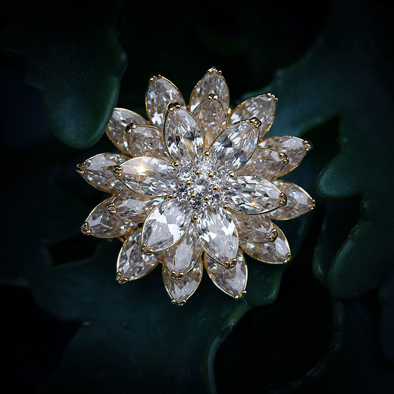 Kristall Schneeflocke Brosche Luxus Brosche Weihnachtsgeschenk_voghion.com