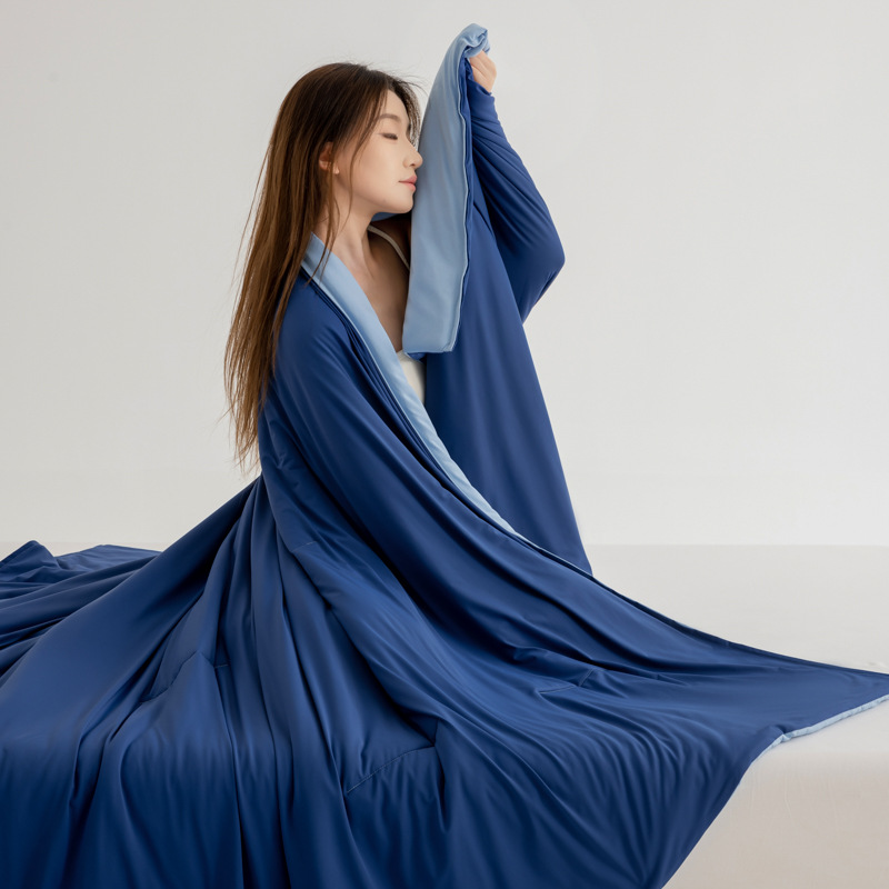 Class a Light Luxury Summer Planet Deep Sleep Quilt Pro2 Summer Cooling Quilt Temperature-Controlled Quilt Machine Washable Air Conditioning Quilt Summer Quilt Core