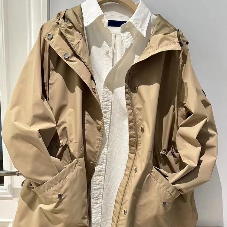 Short Jacket Summer Spring and Autumn Trench Coat 2026 New Women's European Style European Station Windbreaker Workwear Small Suit Stylish