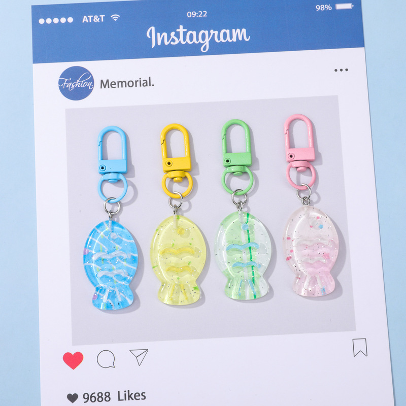 Cute Crystal Colorful Resin Fish Keychain Sweet and Fresh Summer Sparkling Bag Pendant Wholesale Cute Crystal Colorful Resin Fish Keychain Sweet and Fresh Summer Sparkling Bag Pendant Wholesale