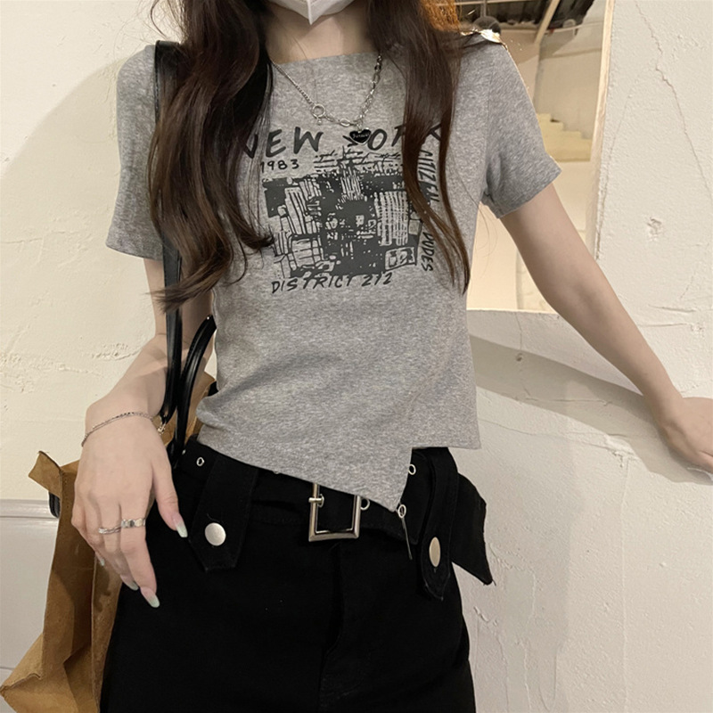 ギャル風デザイン感の短いtシャツは夏の2024の新商品が不規則で、大衆ins半袖上着の女性ブームです。