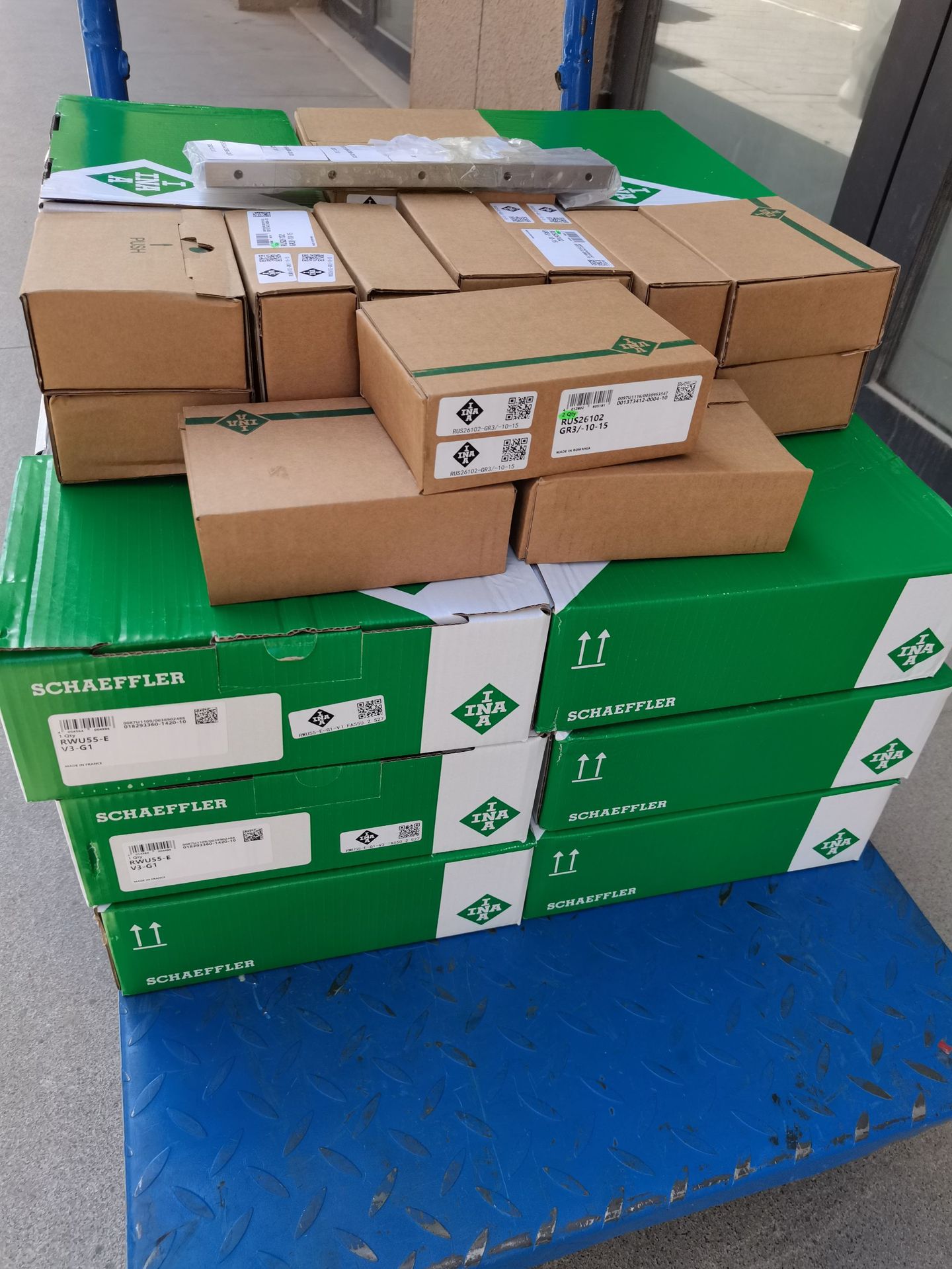施耐博格R型导轨R12-200/R12-300/R12-400/R12-500滚珠直线导轨