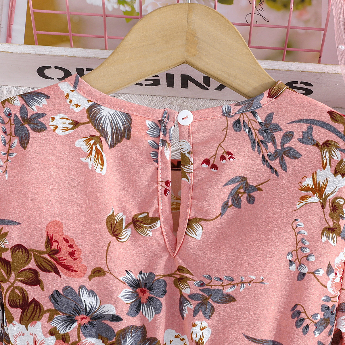 2024 Sommer neues zweiteiliges Set mit Blumendruck für Mädchen und Kinder mit langen Ärmeln und Gürtel_voghion.com