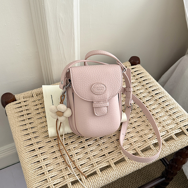 Bagos de silla de nicho de alta calidad para mujeres 2026 nuevo bolso de teléfono móvil ligero de lujo extranjero mini viaje mochila de hombro
