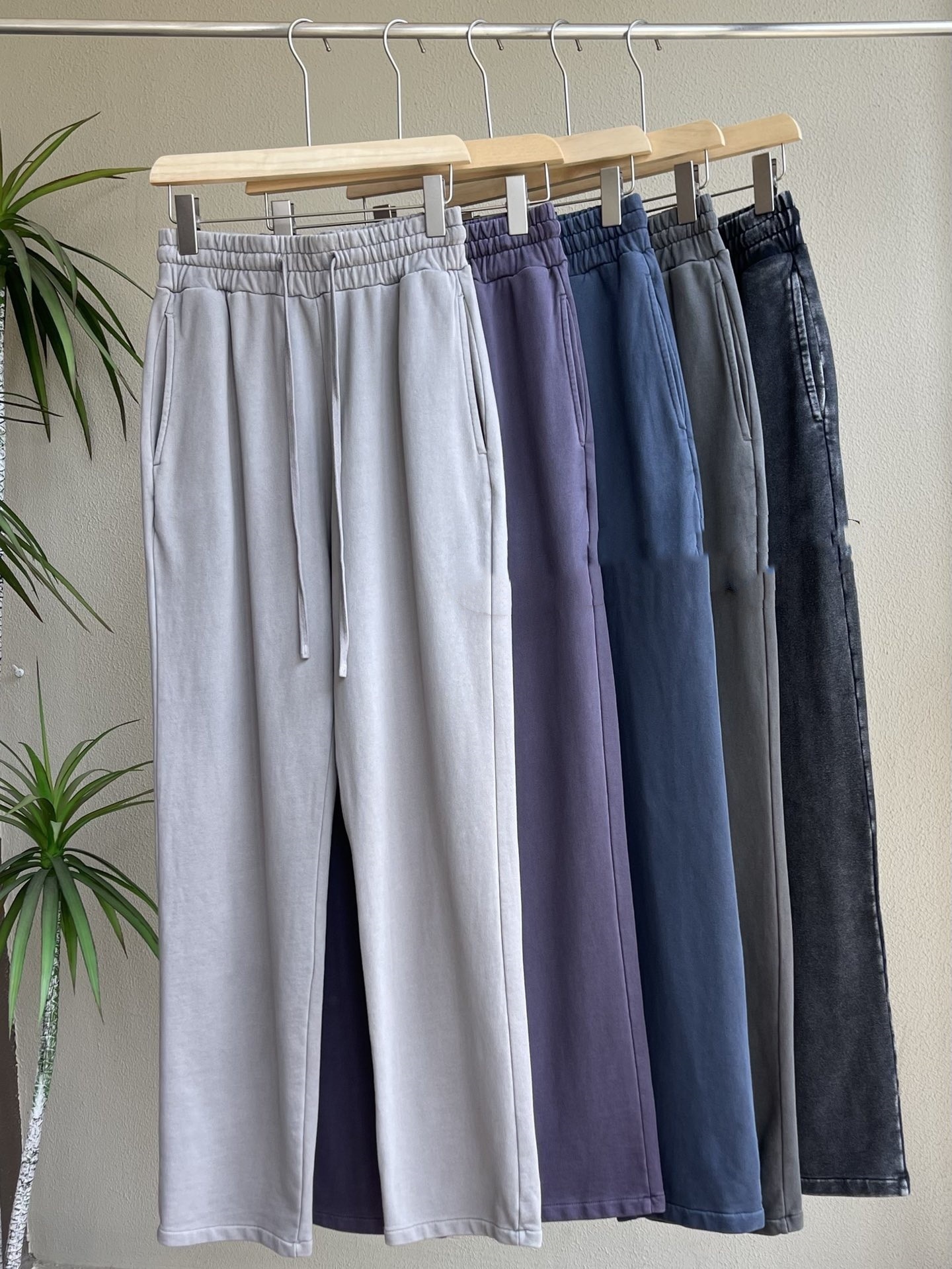 24SS Chunqiu pantalones de terry recto 24 años de primavera y otoño nuevos pantalones de terry recto para hombres