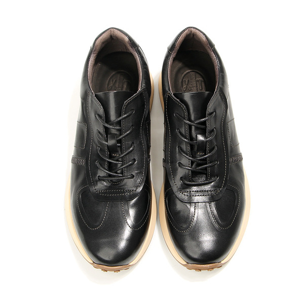 Men's sneakers