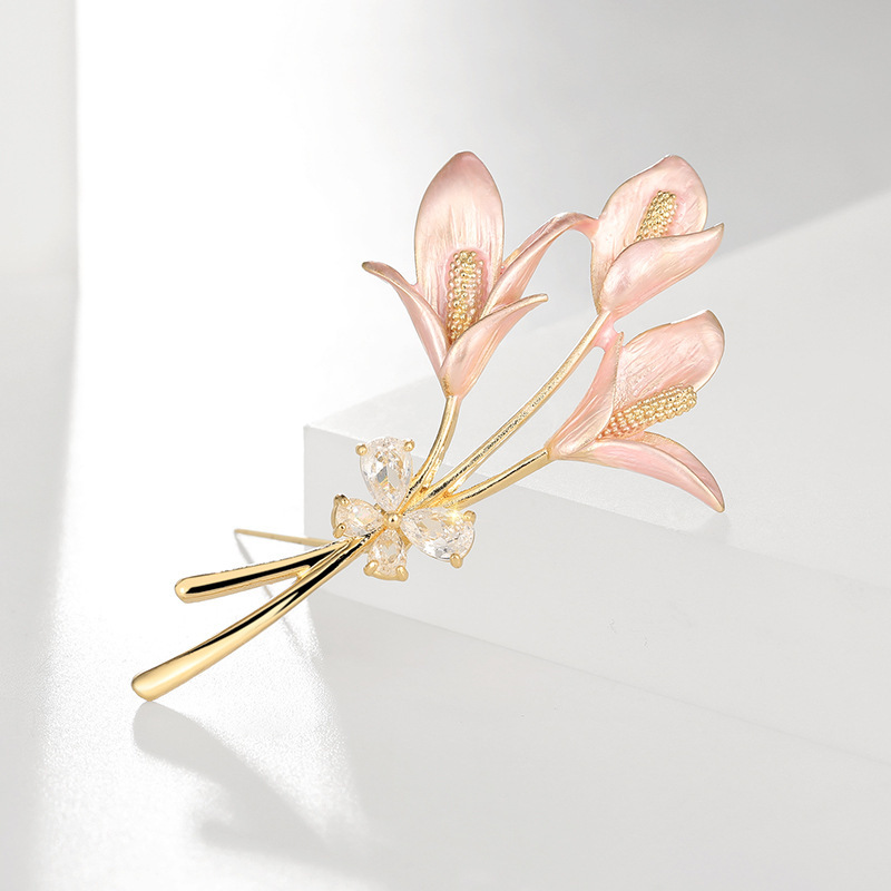 Boshin Cloud Korean Style Elegant Lily Brooch Elegant Enamel Flower Pin Suit Jacket Accessory Corsage