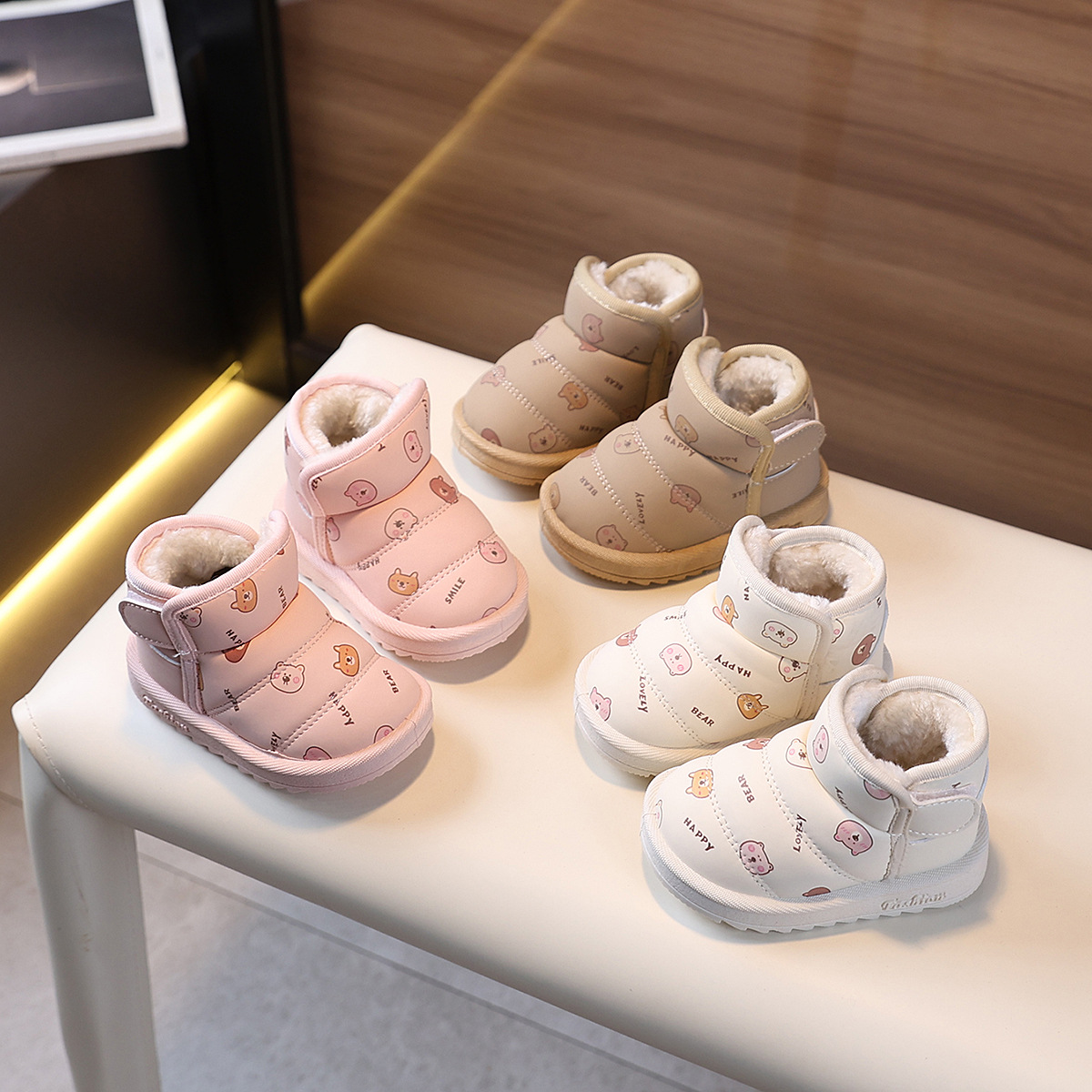 Warm winter toddler shoes for one-year-old female baby