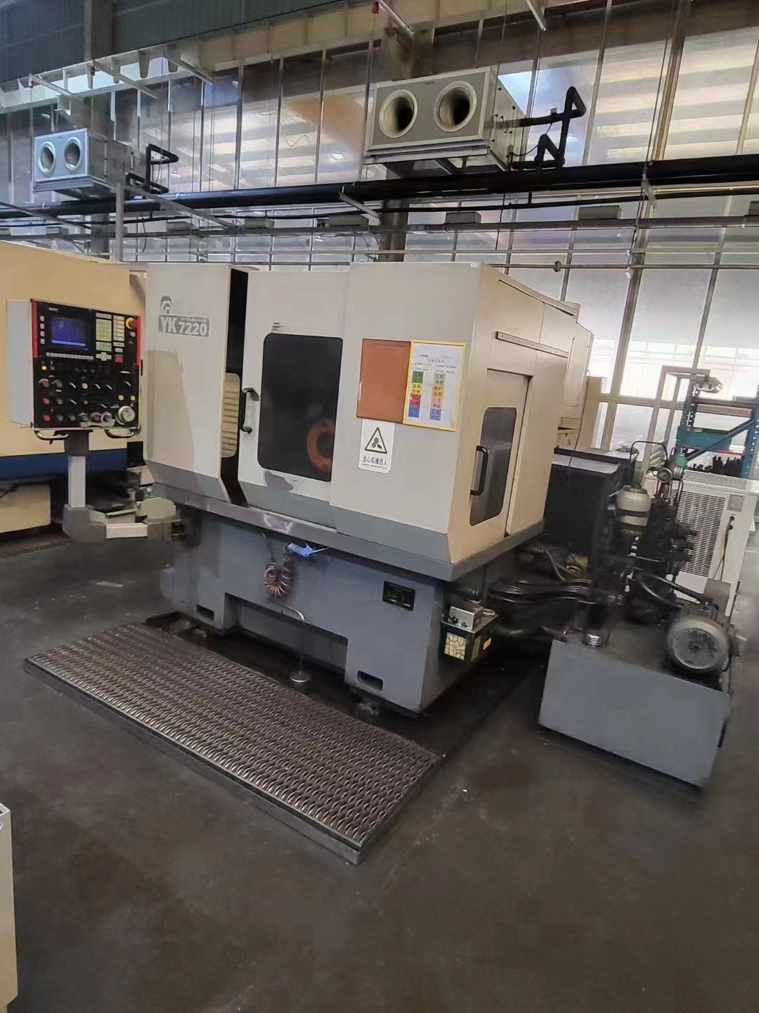 转让二手陕西秦川YK7220磨齿机二手磨齿机