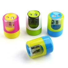 双孔塑料大容量削笔刀 圆柱形耐用易卷削的卷笔刀 学生用品