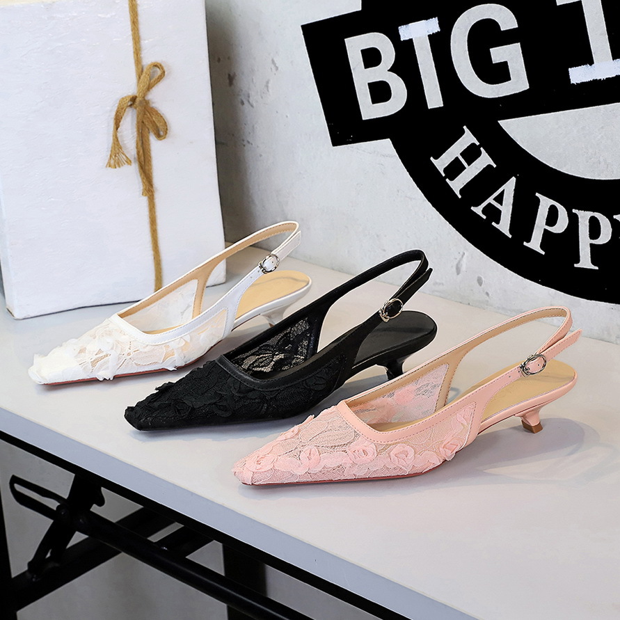 5130 European And American Style Sexy Lace Mesh Stiletto Low Heel Single For Women With One-Strap Buckle, Closed Toe,_vogvips.com