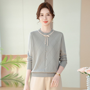 2025 Spring New Fashion Western Style Mom Knitted Shirt Women's Age-reducing T-shirt Top Fashion Diamond Base Shirt