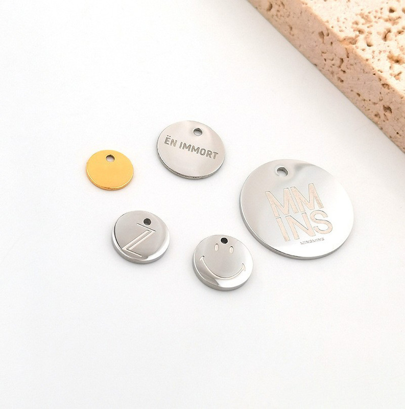 Can be developed stainless steel mirror polished round pendant multi-specification printable LOGO engraved disc necklace tag