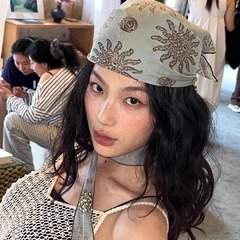 アメリカンレトロひまわりスカーフ女性のストリートファッションヒップホップホットガールプリント多機能多用途シルクスカーフ帽子