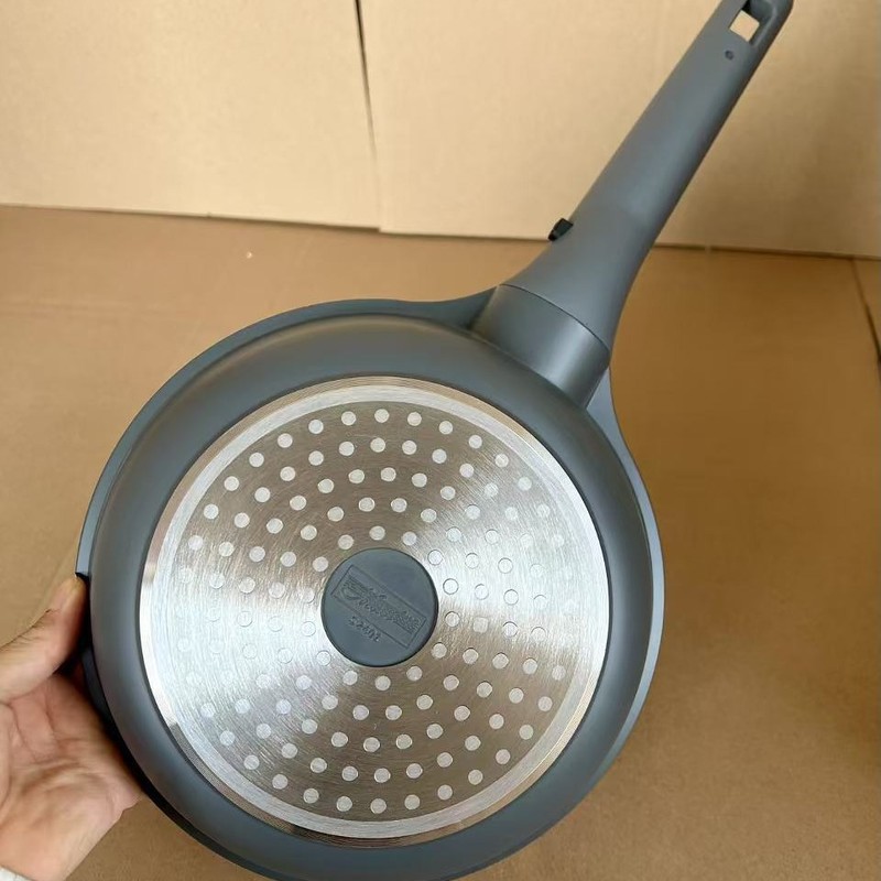 ヨーロッパとアメリカに輸出オリジナルシングル麦飯石ノンスティックフライパン朝食パン取り外し可能 22cn|undefined