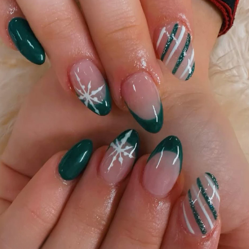 Cross-Border Christmas Green French Versatile Stripesd Snowflake Almond-Shaped Manicure Wearable Nails 30 Pieces Export Wholesale Cross-Border Christmas Green French Versatile Stripesd Snowflake Almond-Shaped Manicure Wearable Nails 30 Pieces Export Wholesale