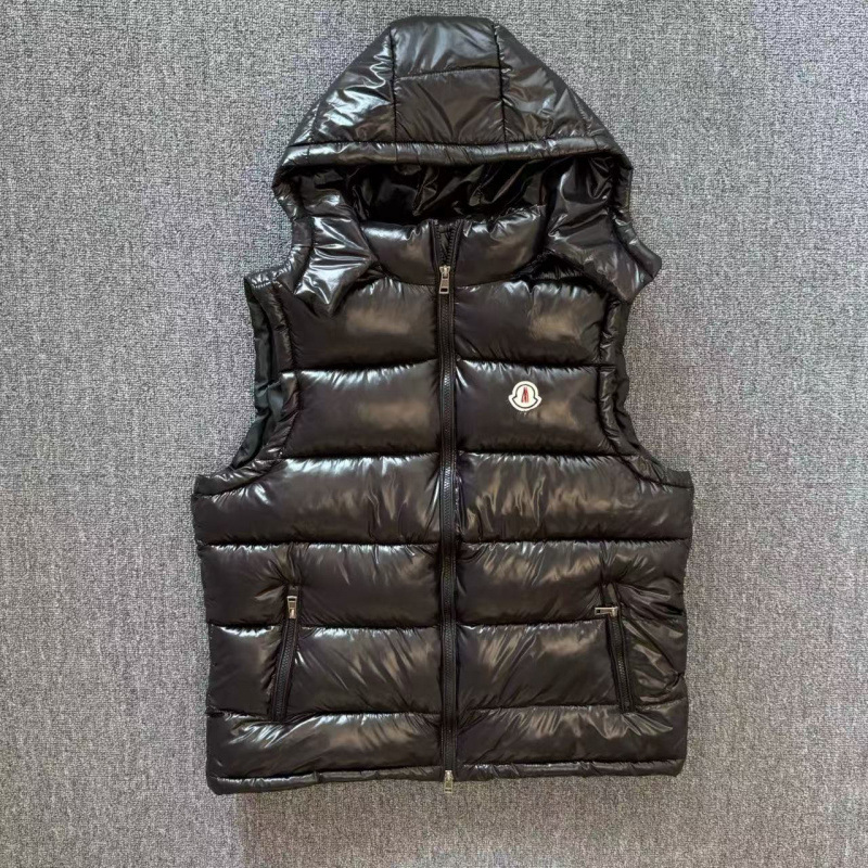 Moncler Bormes Vest Hooded Down Black