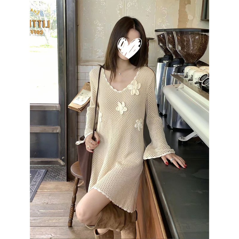 法式气质杏色深U领镂空针织连衣裙女2025新款慵懒感宽松长裙短裙|undefined
