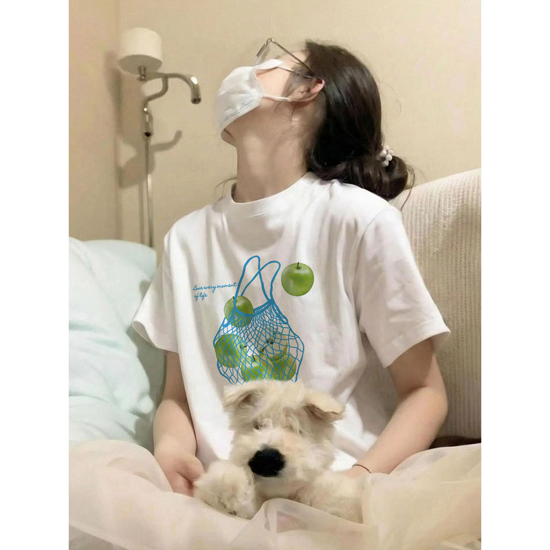 Age-Reducing Green Apple Print Base Shirt for Women, Pure Cotton Short-Sleeve T-Shirt, 2026 Summer Relaxed and Versatile Loose Top