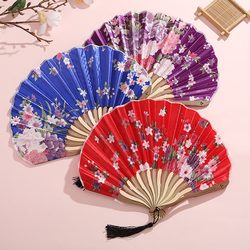 Shell fan, curved fan blade, fan handle in beige, green peony pattern, satin fabric fan surface, folding fan, fan-shaped flower, sunflower fan