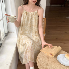 �ļ�˯��Ů������ͨ�ɐ��B��ȹ�r�����e����˯ȹ�Ҿӷ����⴩