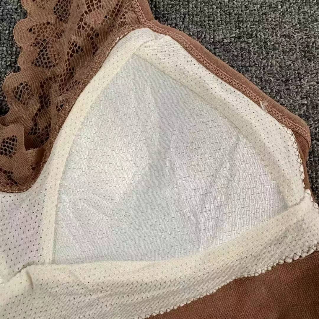 Nueva copa fija de encaje, chaleco de alta calidad, bra de yoga sin anillo de acero, ropa interior deportiva, mujer al por mayor