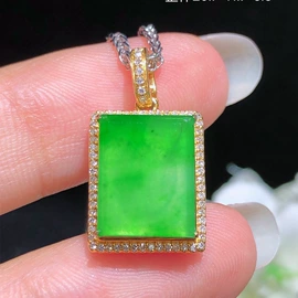 翡翠项饰;翡翠手饰;项链