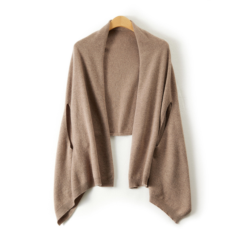 Demi-season short woolen cloak