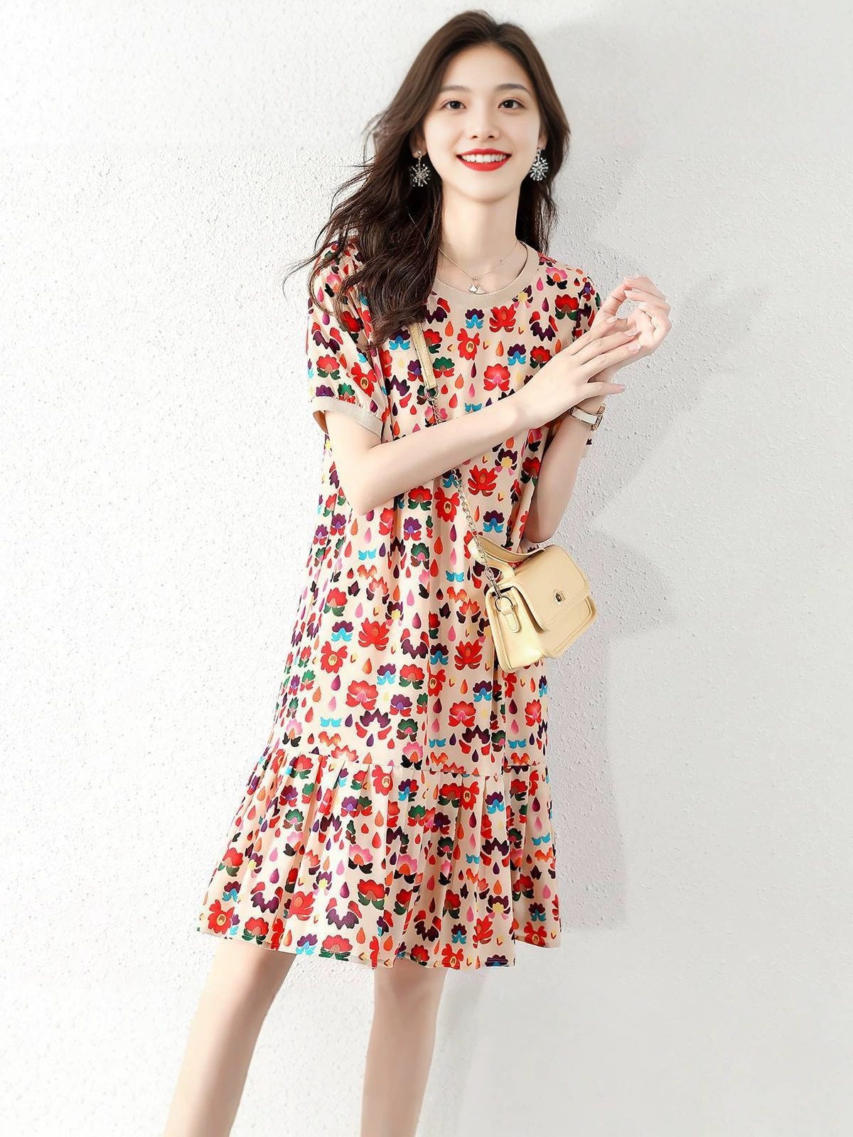 Đầm maxi nữ thắt eo cổ tròn tay ngắn họa tiết hoa vỡ ống suông — Hoa vỡ màu đỏ