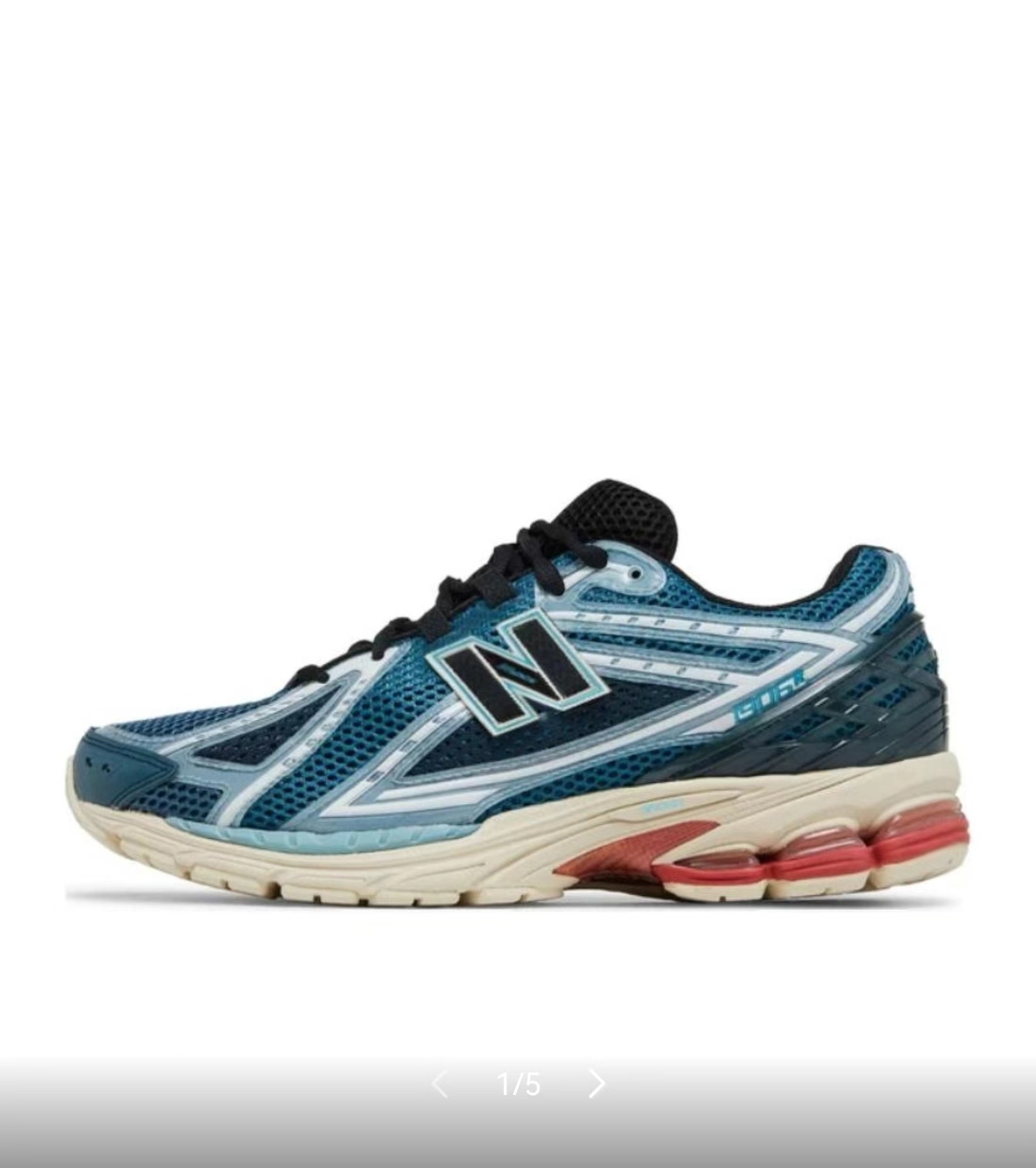 짙은 녹색으로 변색됨