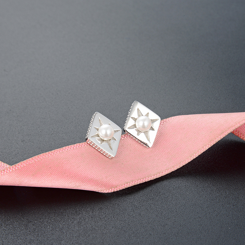 Regalo para novias accesorios populares estilo japonés y coreano s925 pendientes de perlas de plata transfronterizos Pendientes de moda en forma de diamante para mujer