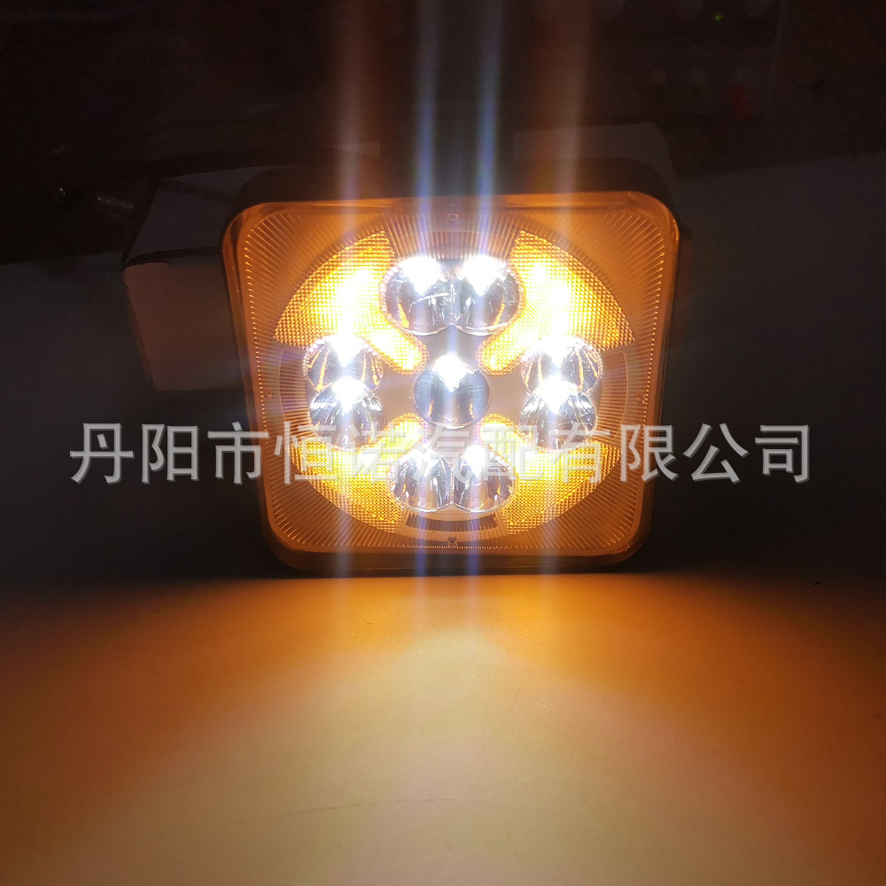 Coche Spotlight Super brillante camión luz LED 24V excavadora Ingeniería Agrícola vehículo antiniebla Luz de marcha atrás Modificación de luz fuerte