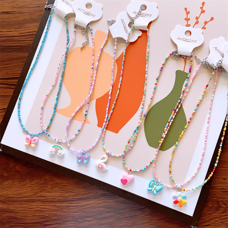 13g Weight Cute Heart Shaped Butterfly Resin Beaded Pendant Necklace