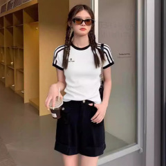外国貿易の夏の新型ins個性半袖tシャツの女性の上着はスリムに見えます。