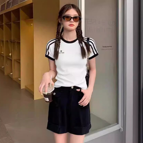 Summer INS Personalized Short Sleeve T-Shirt Women's Top Slimming and Figure-Shaping Printed Letter Short Sleeve Top Women's Trendy