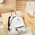 White medium 24