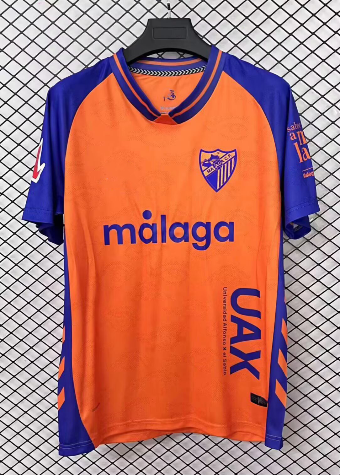 2526 Málaga fuera