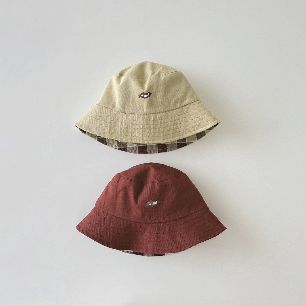 Children's demi-season hat