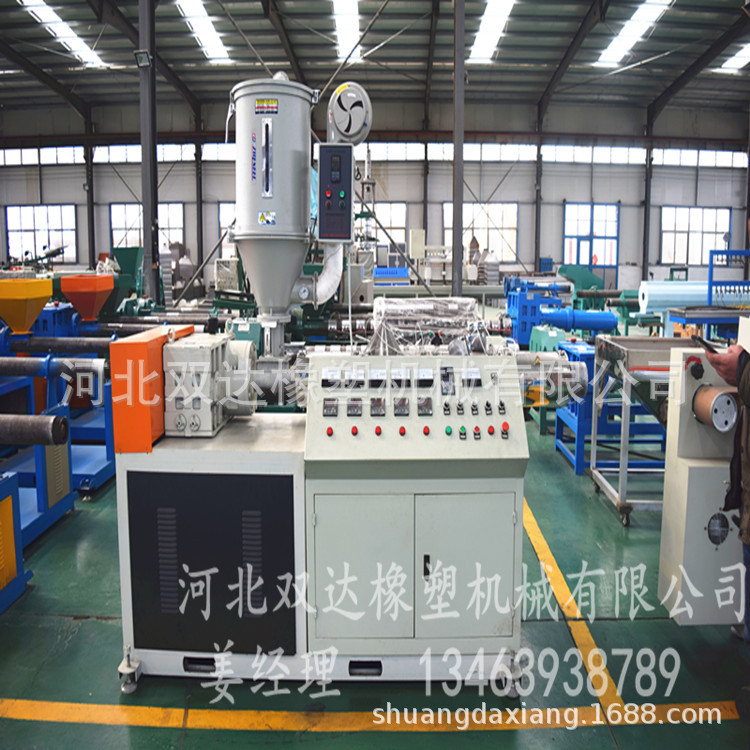 塑料仿藤条生产线挤出机设备    河北双达供应   塑料挤出机厂家