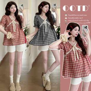 In-Stock Real Shot New 2025 Summer Maternity Age-Reducing Lace Trim Spliced French Retro Plaid Top Blouse