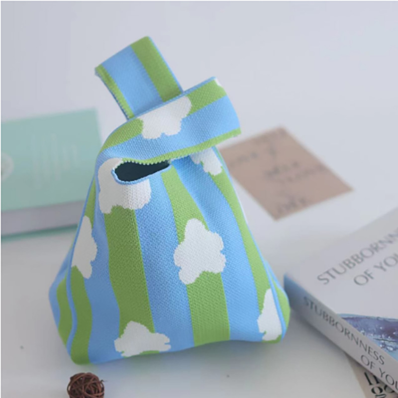 Nuevo bolso de punto para teléfono para mujer, bolso tejido suave en colores dopamina, bolso de mano con forma de corazón en estilo coreano con bloques de color.