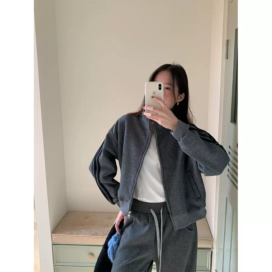 黄峥小个子短款加绒卫衣外套女25冬季休闲杠条立领开衫上衣541172