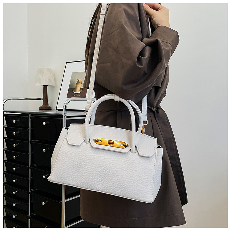 1687g Weight Lock Fashion Element Lock clasp Closure Type Single Shoulder Strap Strap Type Handbag Bags Type Casual, Street, Shopping Occasion Pu Leather Material Solid Color Pattern All Seasons Season Women's Gender Elegant, Classic Style Style Square Shape Medium Size Women's Medium Pu Leather Solid Color Elegant Classic Style Lock Square Lock Clasp Handbag 10