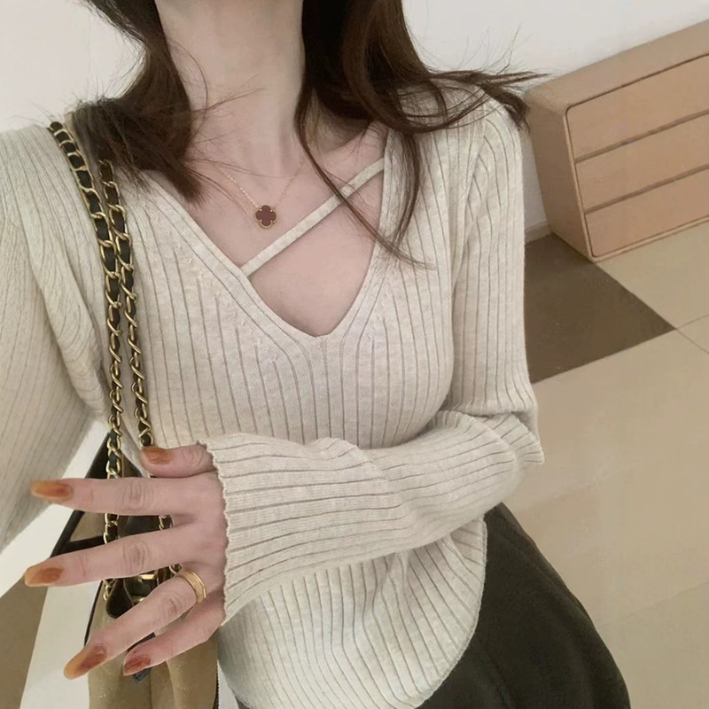 Women's Sweater 2026 New Design V-Neck Knit Slim Fit Base Layer Gentle Pullover Top Women's Sweater 2026 New Design V-Neck Knit Slim Fit Base Layer Gentle Pullover Top