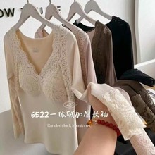 秋冬蕾丝花卉设计感性感V领上衣舒适保暖一体厚绒蕾丝袖口打底衣