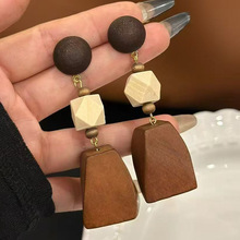 叙利亚风独特复古木质串珠吊坠方块耳钉简约夸张个性时髦耳饰新款
