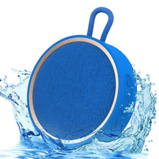 �����yʽС�A�����Ipx8��ˮFM�P���{������portable speaker
