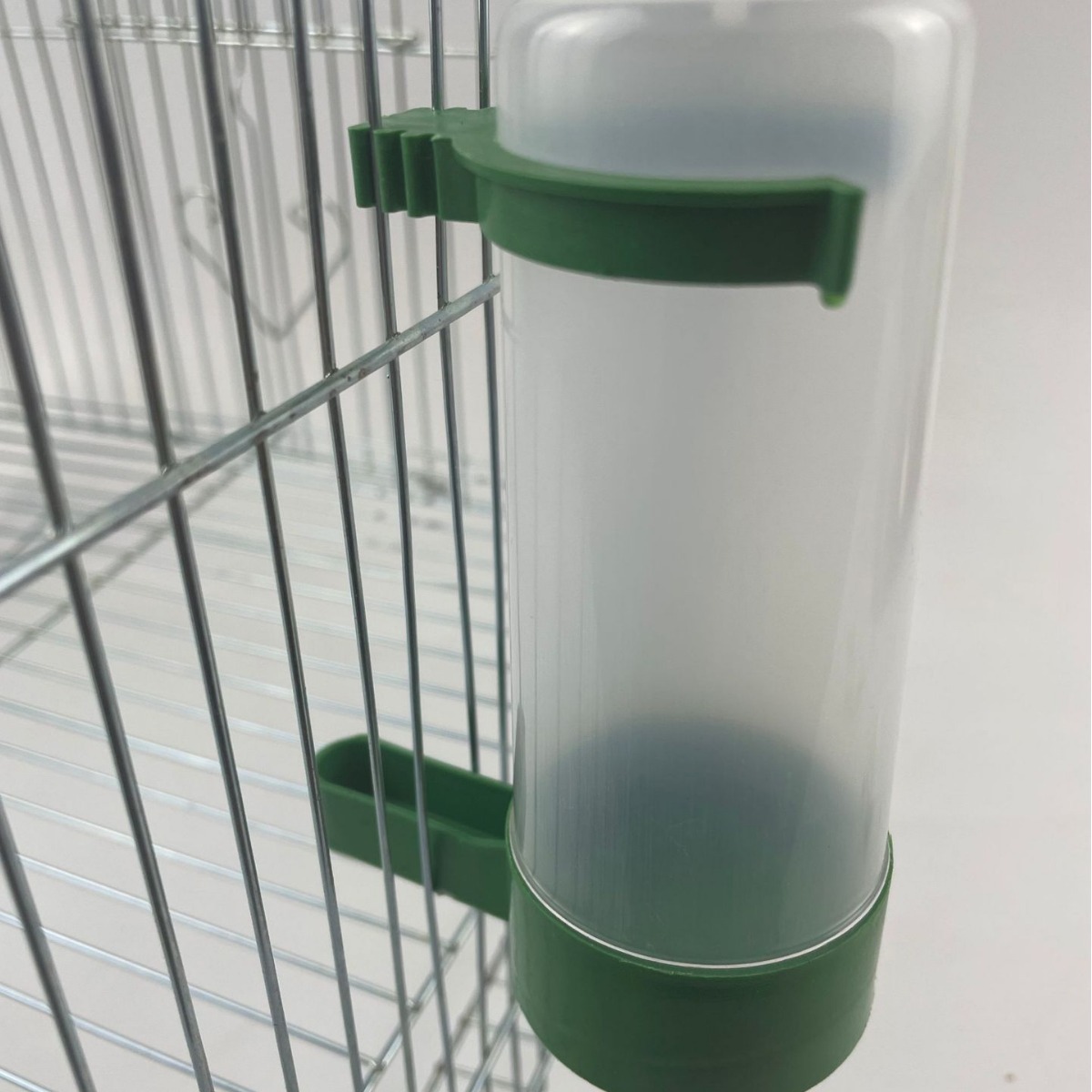 Automatic Drinking Water Feeder for Birds, Parrot Bird Bowl, Anti-Spill Watering Kettle, Water Cup, Bird Raising Supplies and Utensils